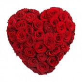 Kırmızı Güllerden Kalp 60 cm